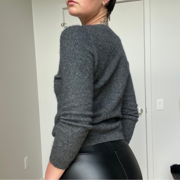 100% Cashmere Sweater - Picture 4 of 6